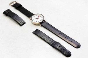 [21] SWISS REILWATCH　カーフタイプ【左：before　右：after】